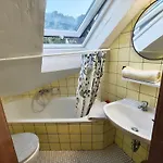 Deisterferien Hygge Unterm Dach, 3 Personen, Landesgartenschau, Balkon, Nur Netflix, Wlan, A2 Naehe