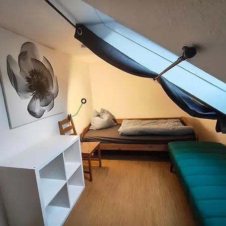 Deisterferien Hygge Unterm Dach, 3 Personen, Balkon, Nur Netflix, Wlan, A2 Naehe *