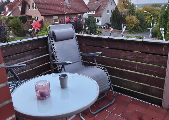 Deisterferien Hygge Unterm Dach, 3 Personen, Balkon, Nur Netflix, Wlan, A2 Naehe Appartamento *